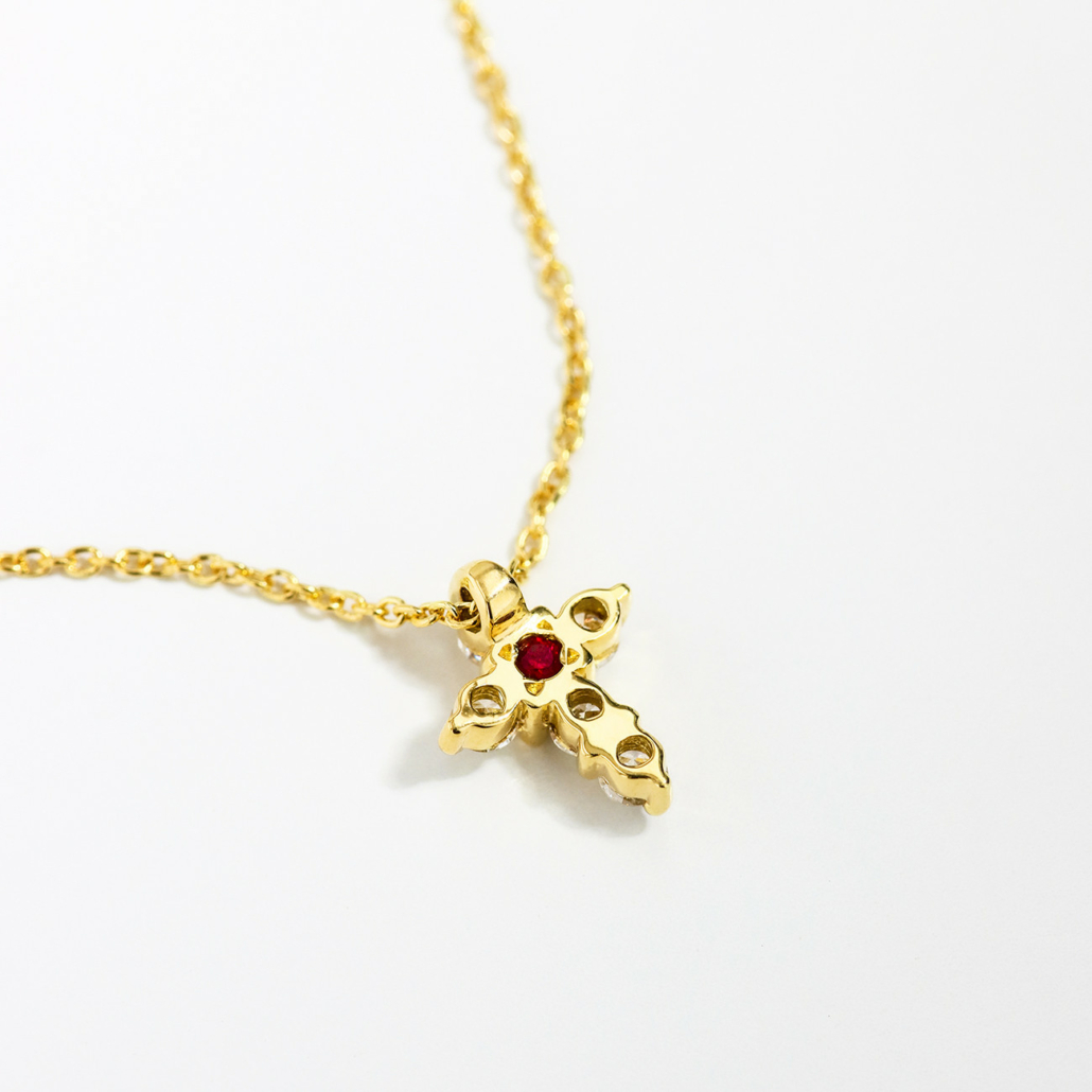 Roberto Coin Tiny Treasures Yellow Gold Small Diamond Cross Pendant Necklace Leo s Jewelry